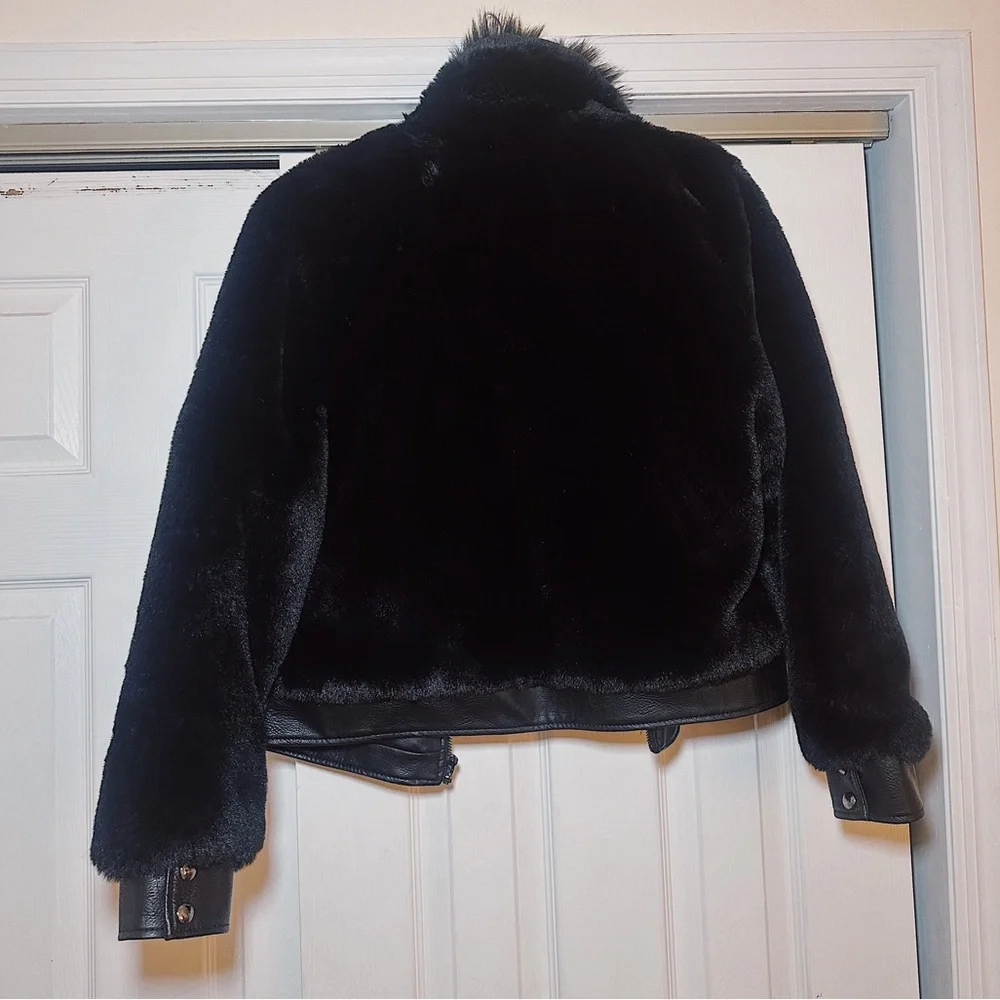NEW‼️REVOLVE / BLANKNYC - Black Noise Coat (Size M) - Picture 4 of 11